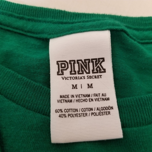 {M} PINK VS Happy Holla Days Christmas Jersey Tee - Picture 6 of 7